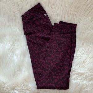 Lululemon Align 25” Camo Red Size 4